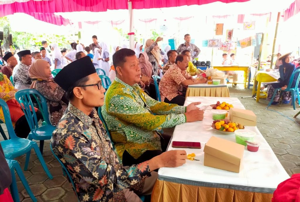 SD 1 Ngemplak Kudus Gelar Karya dari Bahan Limbah jadi Bahan Bermanfaat 3 IMG 20221207 WA0061