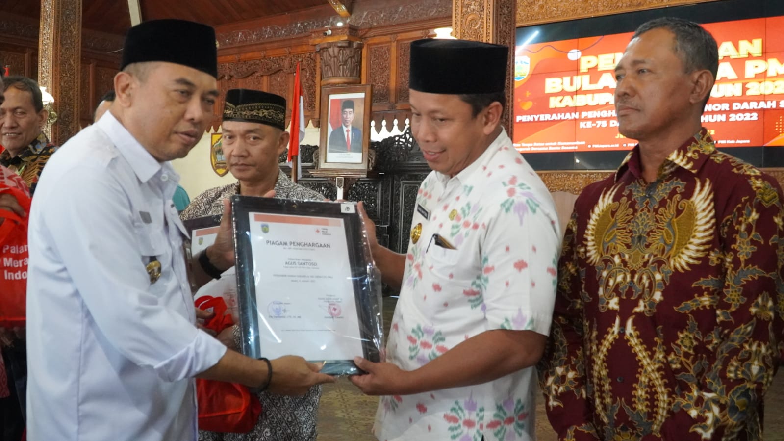 Bulan dana Palang Merah Indonesia (PMI) Kabupaten Jepara selama Agustus hingga Oktober 2022 berhasil mengumpulkan dana lebih dari Rp 2,4 miliar. Jumlah ini lebih banyak dari sebelumnya.