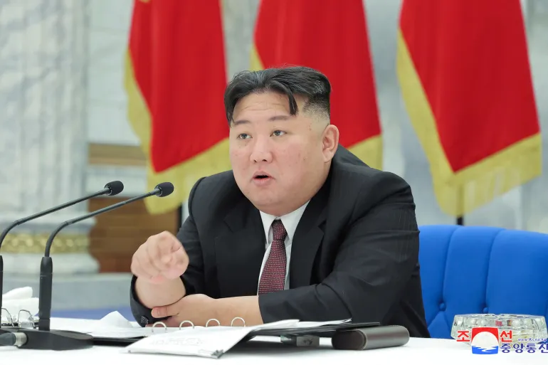 Foto Kom Jong Un (presiden Korea Utara) saat menghadiri rapat partai buruh di Pyongyang (Foto: Aljazeera)