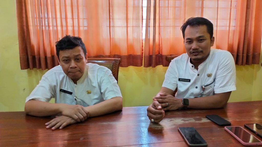 Plafon 3 SD di Kudus Runtuh Akibat Hujan, Disdikpora Bakal Anggarkan Ratusan Juta 1 WhatsApp Image 2023 01 06 at 13.34.08