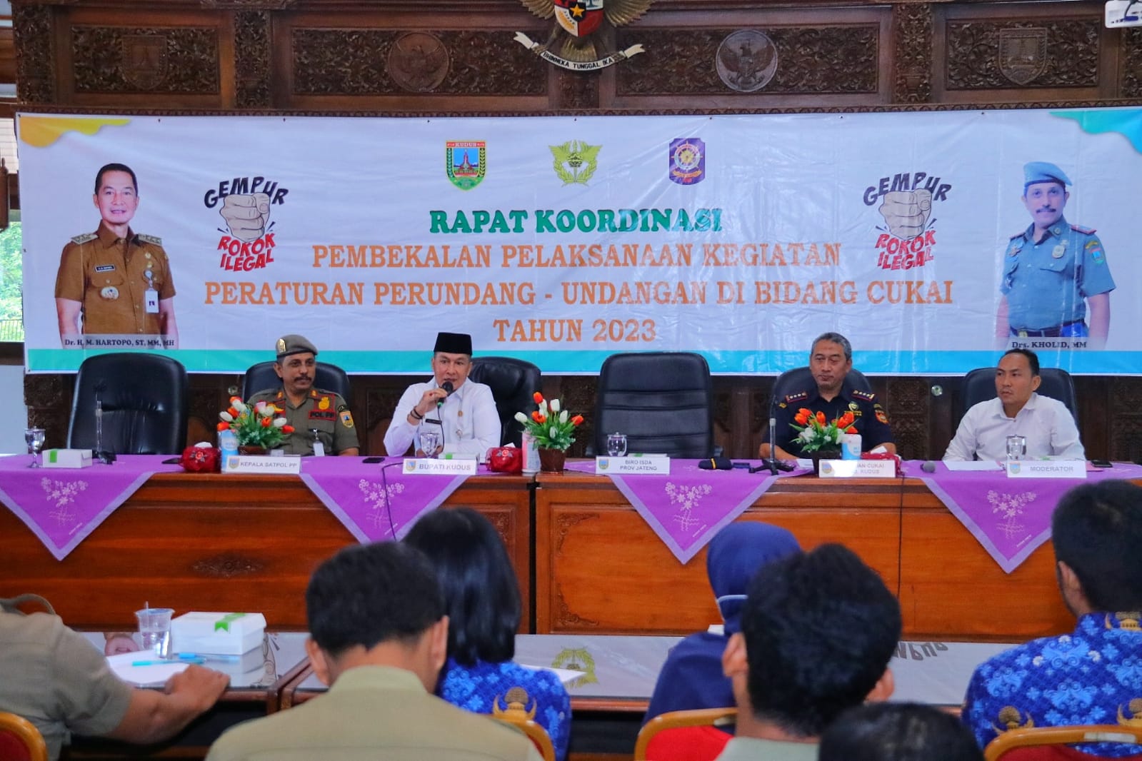 rapat koordinasi pembekalan pelaksaan kegiatan peraturan perundang-undangan di Bidang Cukai tahun 2023 pada Jumat (17/2).