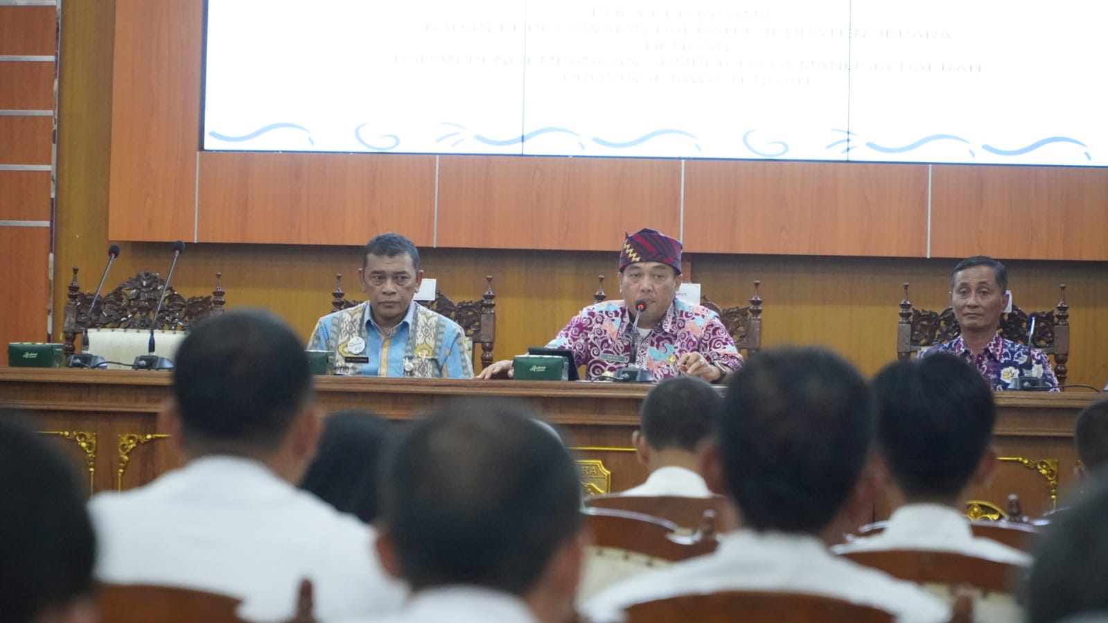 Pj Bupati Jepara memberi sambutan dalam pelatihan manajemen bencana bagi ASN Jepara