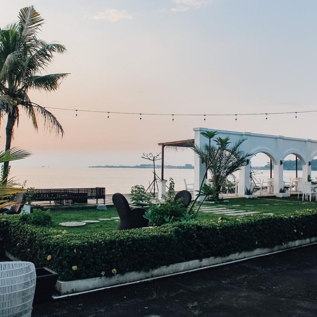 Bingung Hangout ke Mana? Ini Rekomendasi 6 Kafe Asri di Jepara 5 Seaside