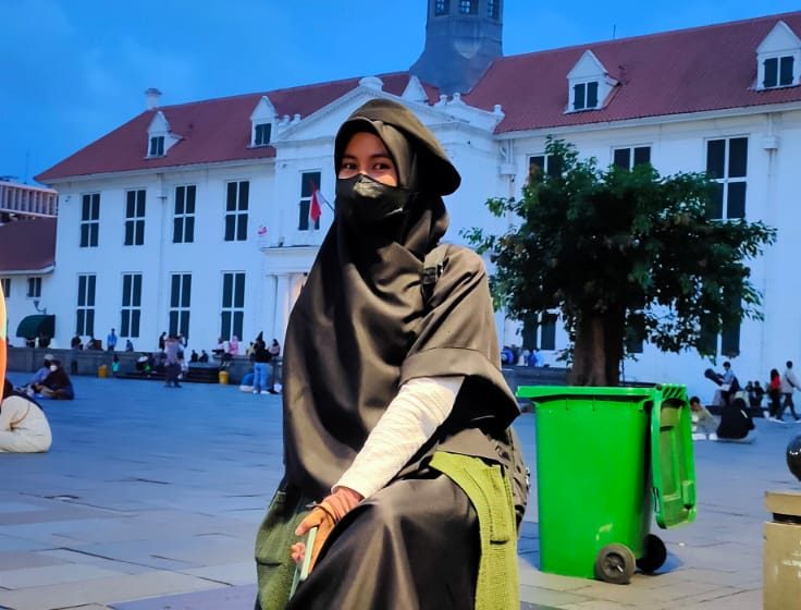 Atriani, perempuan asal Kabupaten Agam, Sumatera Barat yang bergelut pada berbagai gerakan sosial orang dengan disabilitas