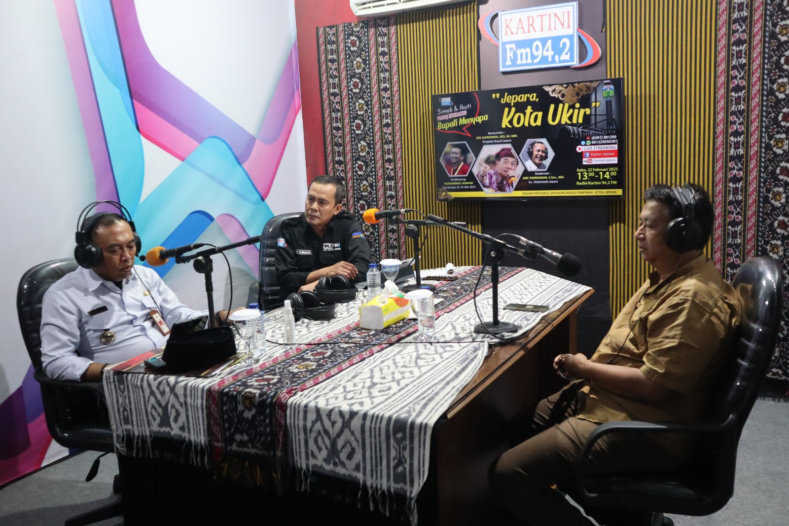 Dialog interaktif 'Bupati Menyapa' di Radio Kartini FM pada Rabu (22/2). Pj Bupati Jepara mengungkapkan tujuan terlaksananya pameran JIFBW