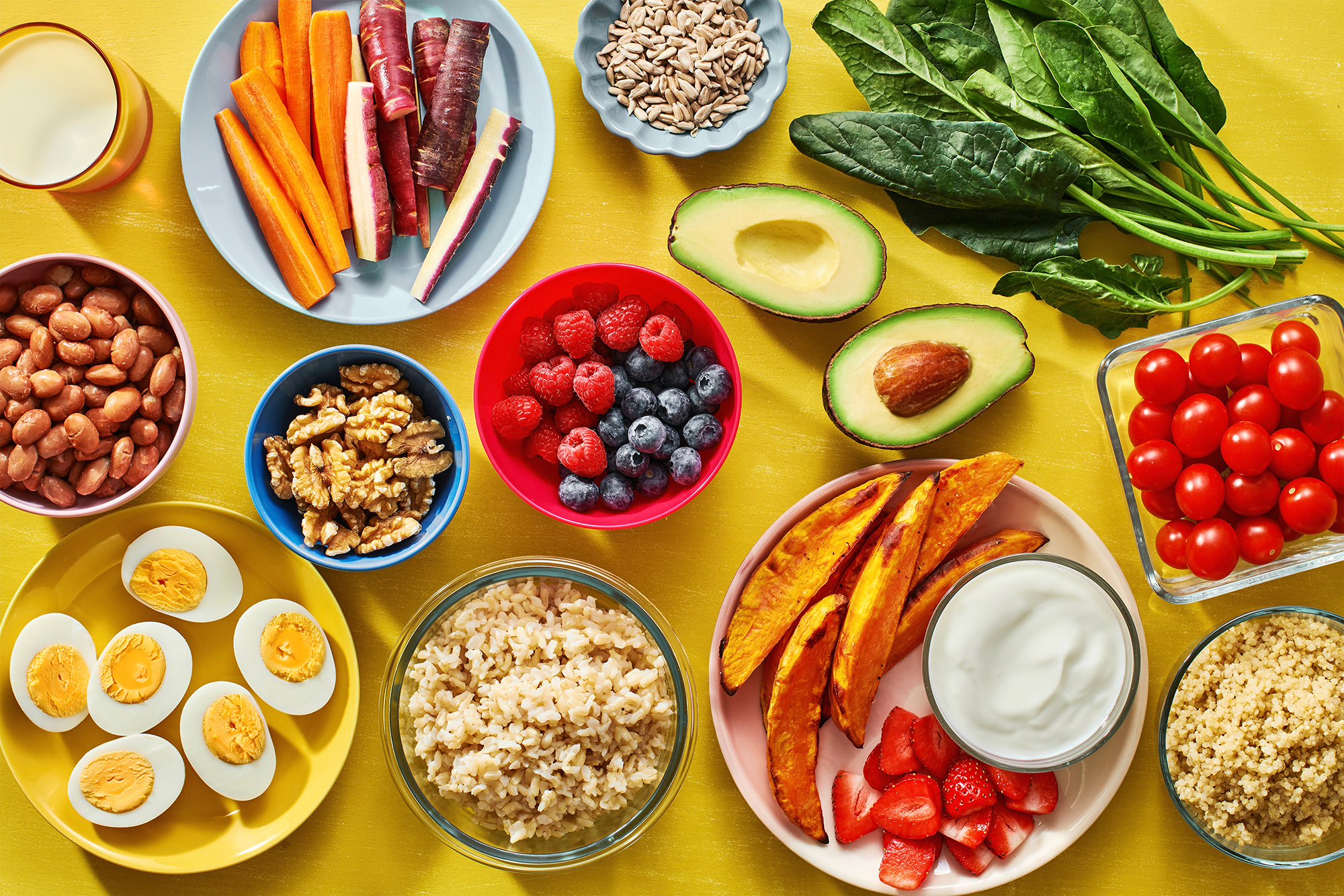 Bagaimana bisa kita mencicipi makanan dari warnanya padahal kita merasakan makanan menggunakan lidah kita? (eatingwell/Diana Chistruga)