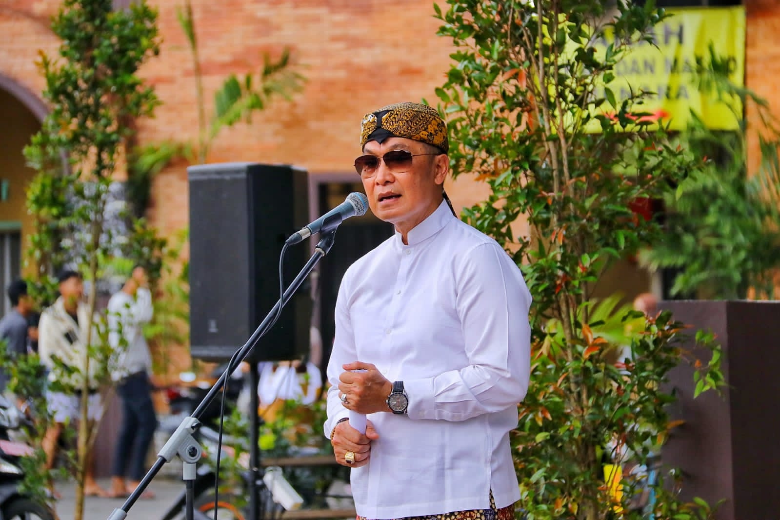 Foto: Bupati Kudus Hartopo saat memberi sambutan dalam acara kirab Dandangan 2023