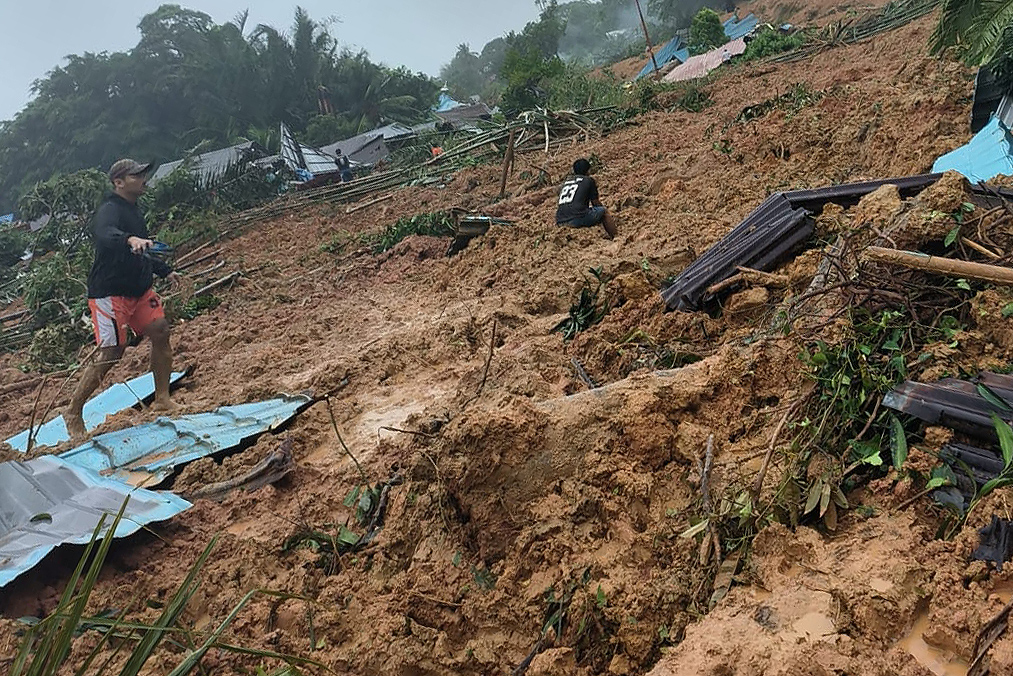 Tanah longsor yang terjadi di Kecamatan Serasan, Kabupaten Natuna, Kepulauan Riau pada Senin (6/3) (Foto: BNPB)