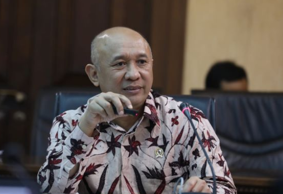 Menteri Koperasi dan Usaha Kecil Menengah (Menkop UKM) Teten Masduki yang mengungkapkan impor pakaian bekas bisa menghancurkan industri dalam negeri (Foto: Sindonews)