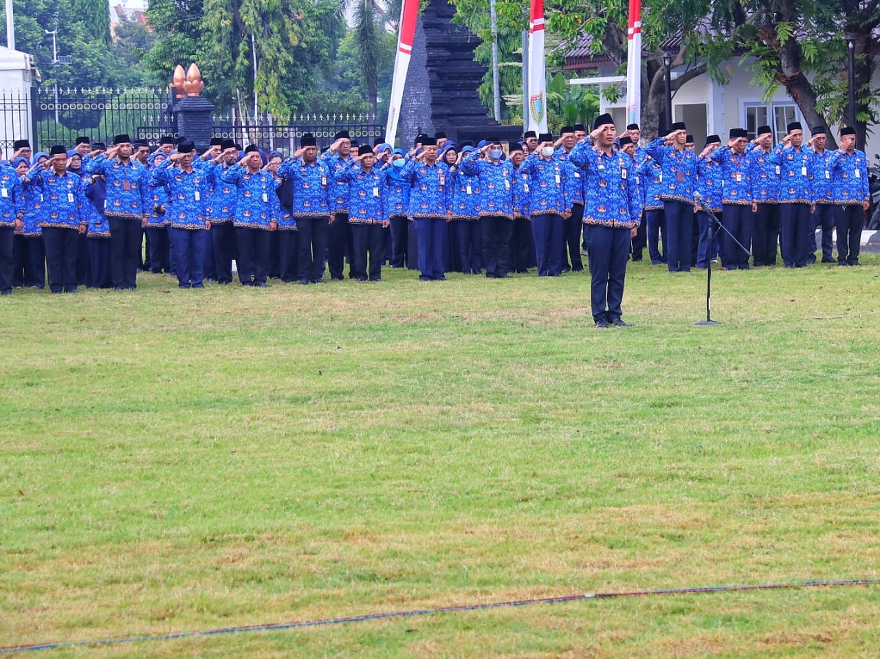 Upacara peringatan Hari Otonomi Daerah ke-XXVII di halaman Pendapa Kabupaten Kudus, Sabtu (29/4) (KlikFakta/Istimewa)