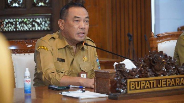 Pj Bupati Jepara Edy Supriyanta menegaskan telah menonaktifkan kepala sekolah SMP di Kembang terduga pelaku pelecehan seksual (Foto: Humas Pemkab Jepara)