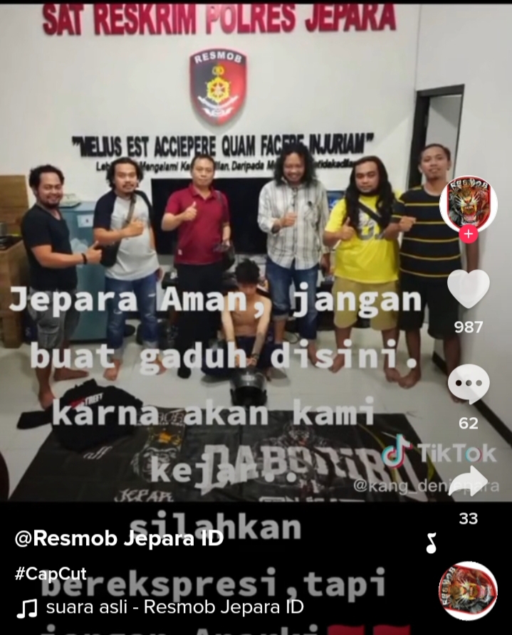 Tangkapan Layar Resmob Polres Jepara mengamankan seorang remaja beserta barang bukti sajam (KlikFakta/Resmob Jepara ID)
