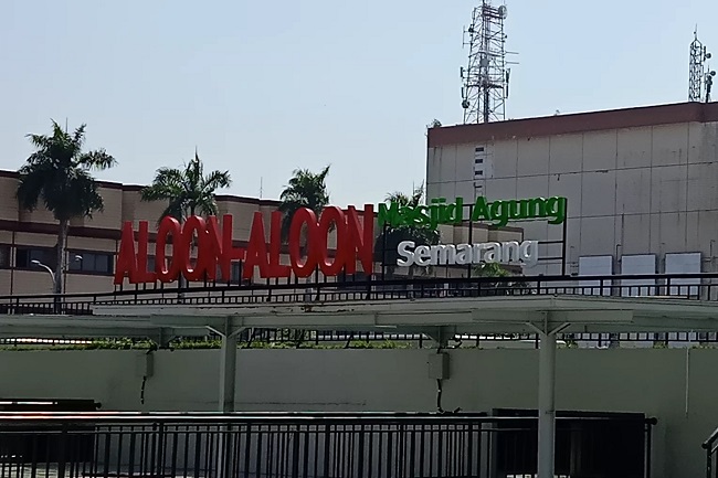 Aloon-aloon Masjid Agung Semarang (Foto: kontenpedia)