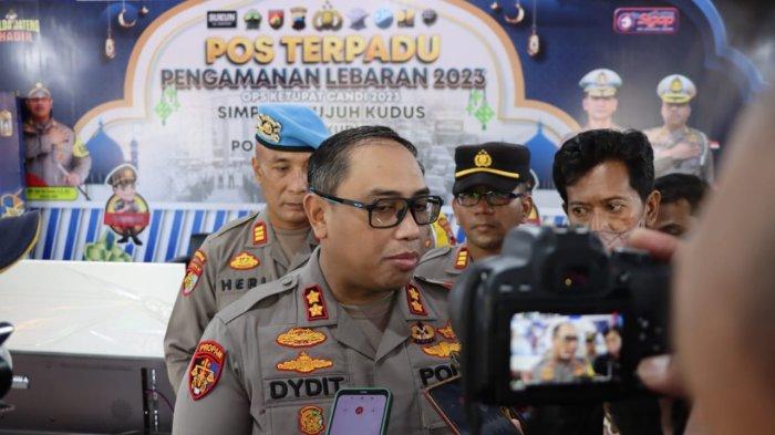 Masyarakat Kudus yang hendak mudik bisa menitipkan kendaraannya ke jajaran Polres dan Polsek. Dalam foto Kapolres Kudus AKBP Dydit Dwi Susanto (Foto:TribunMuria)