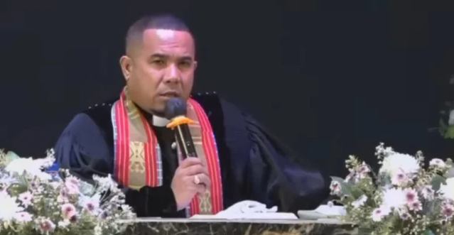 Pendeta Mell Atock asal Kupang (VIVA)