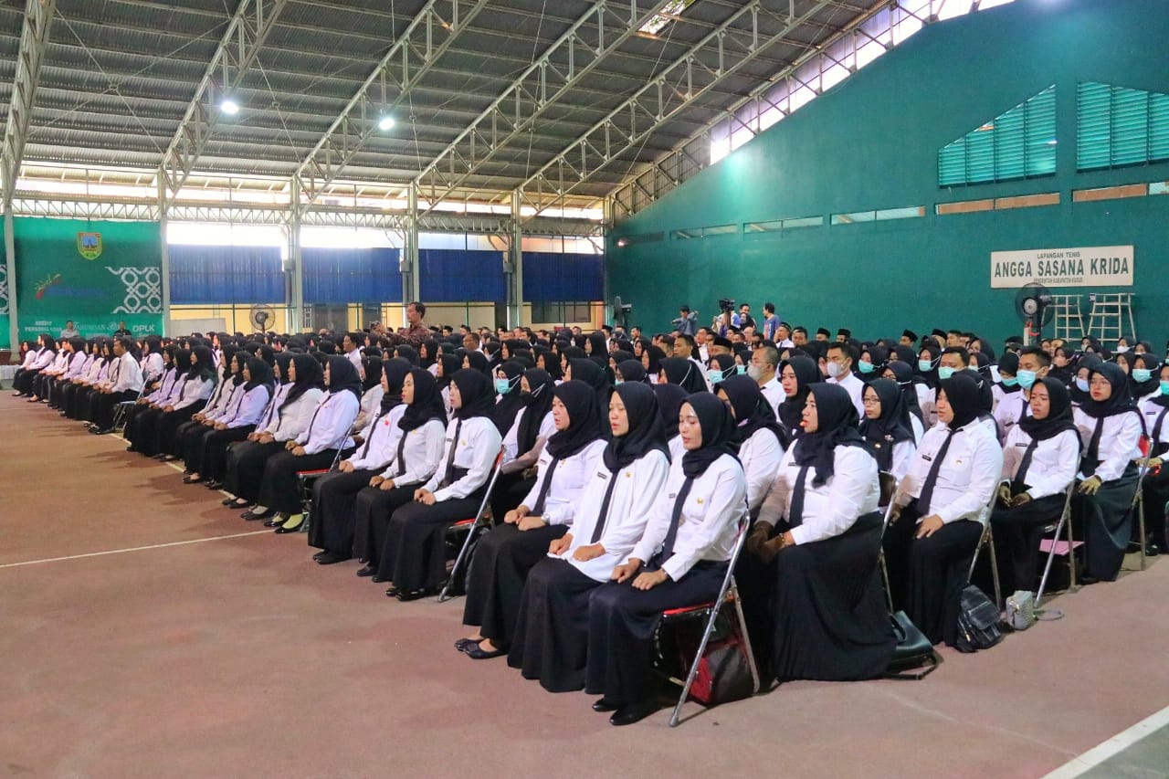 Sebanyak 350 orang PPPK di lingkungan Pemka Kudus mengikuti masa orentasi PPPK di Lapangan Tenis Indoor Angga Sasana Krida, Selasa (25/7) (Foto: Diskominfo Kudus)
