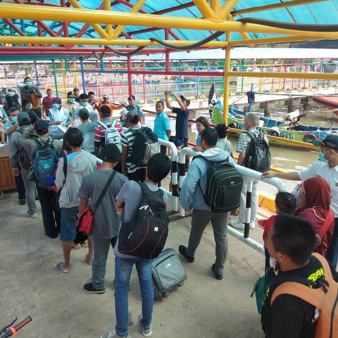 Suasana di pelabuhan Jepara (Foto: Instagram pelabuhan penyeberangan jepara)