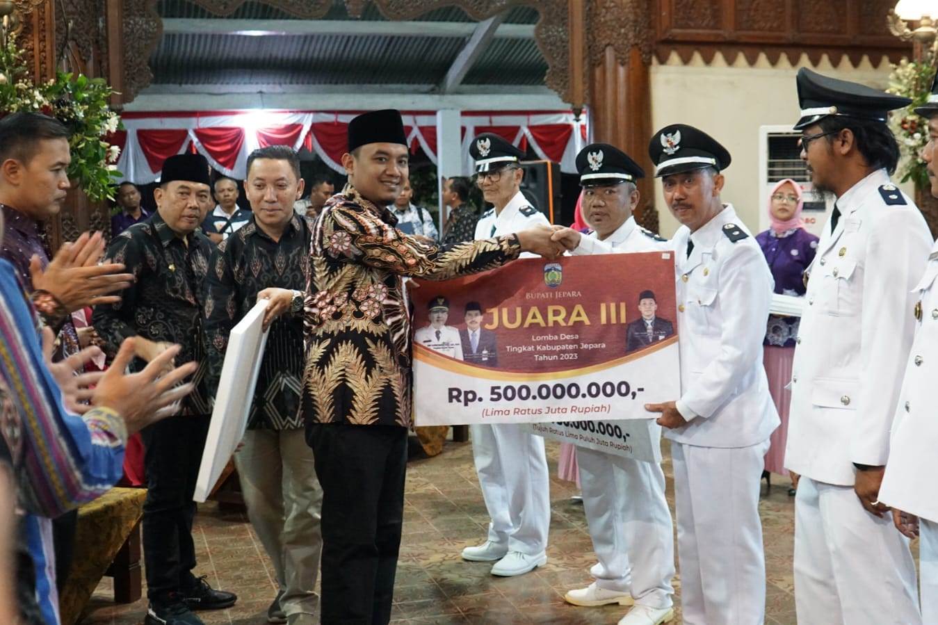 Ketua DPRD Jepara, H. Haizul Ma’arif meminta masyarakat menjaga persatuan jelang pelaksanaan Pemilu 2024 dan Pilpres (foto: Dok. Setwan Jepara)