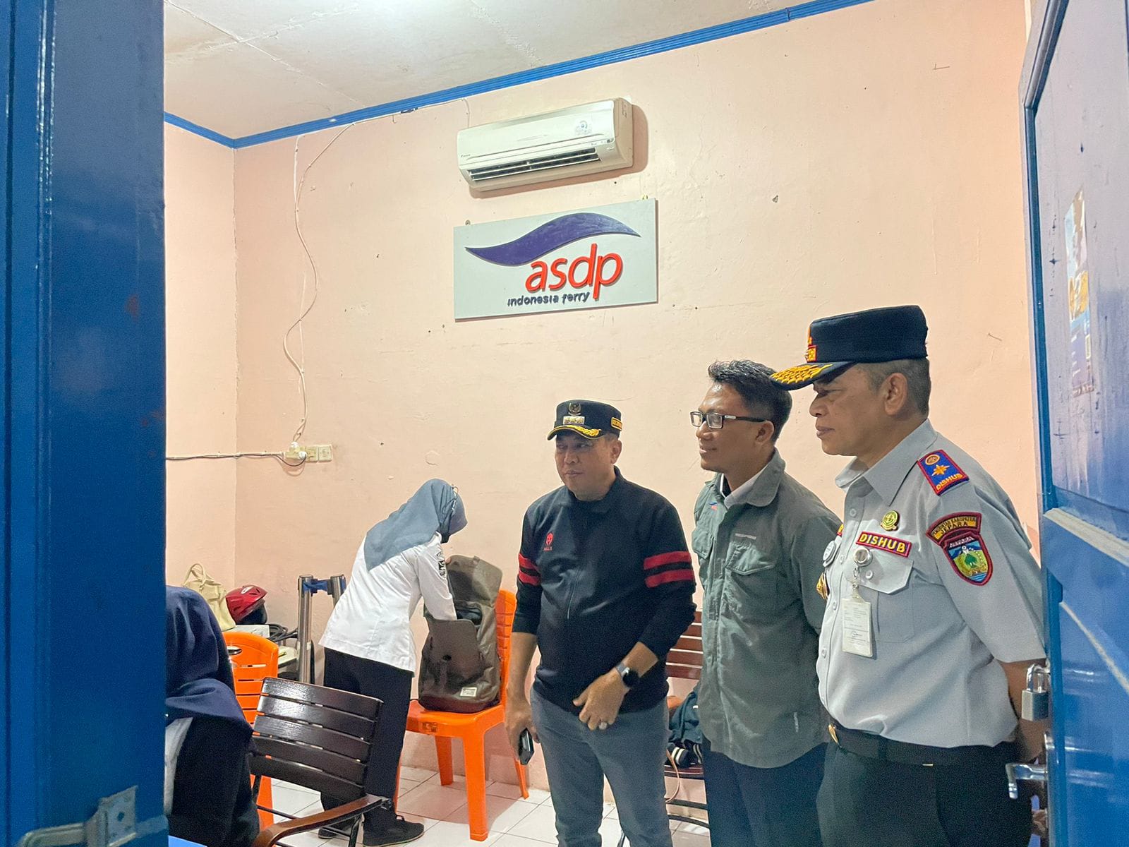 Penjabat Bupati Jepara Edy Supriyanta melakukan inspeksi mendadak di pelabuhan Kartini Jepara pada Rabu (23/8/2023) (Foto: Diskominfo Jepara)