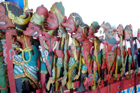 Fakta dan Keunikan Kabupaten Kudus Bagian 2 3 wayang klitik e 450x300 1