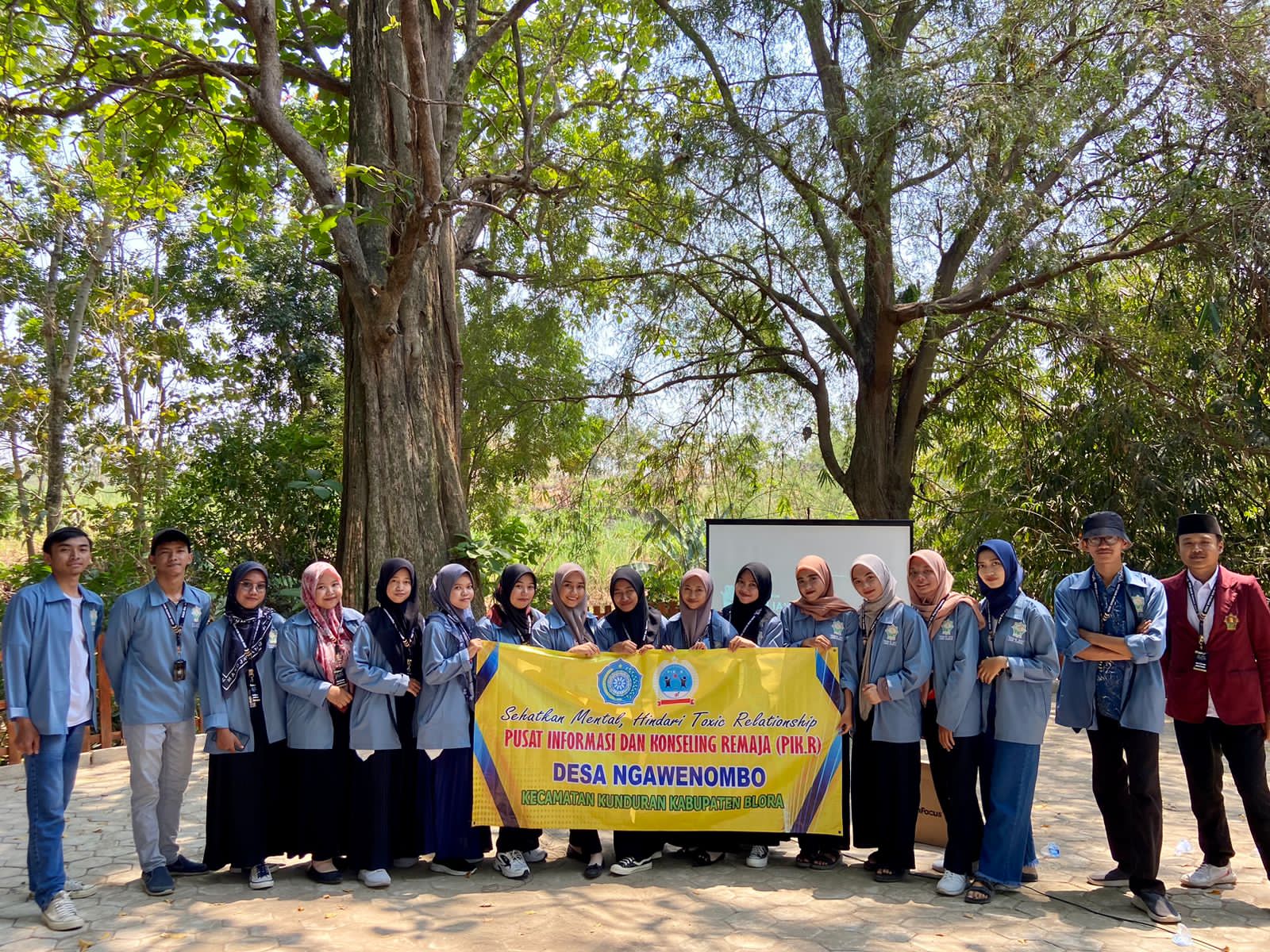 Mahasiswa KKN-IKMB kelompok 057 IAIN Kudus