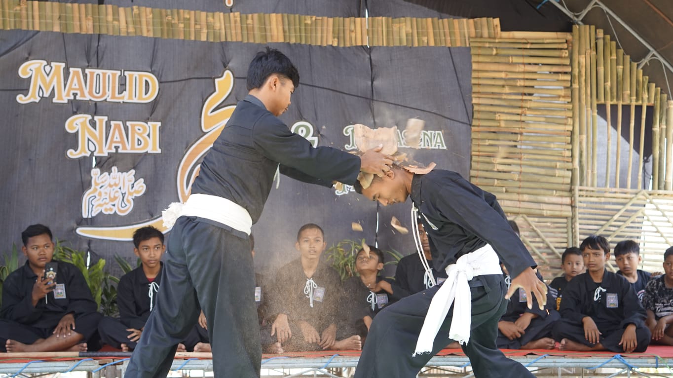 Salah satu aksi dalam Nawasena Festival di Desa Jatiklampok