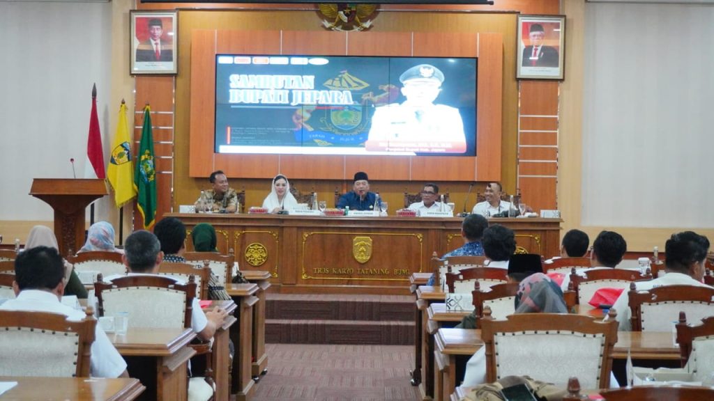 Kamar Dagang Indonesia Diharap Mampu Kembangkan Dunia Usaha Jepara 4 WhatsApp Image 2023 10 21 at 15.31.21
