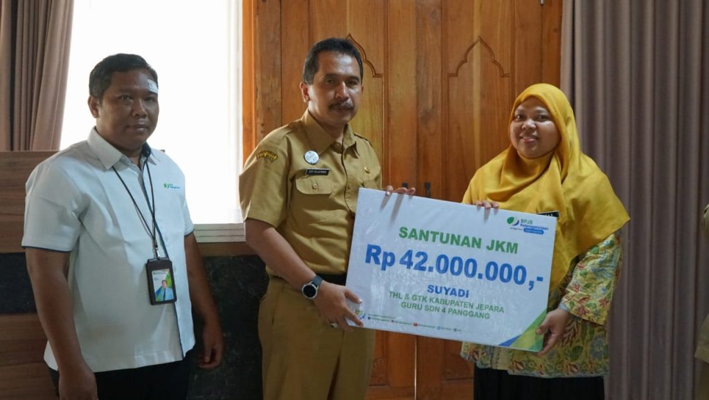 Sekda Jepara Dorong RT/RW Diikutkan BPJS Ketenagakerjaan 1 WhatsApp Image 2023 10 23 at 14.47.15