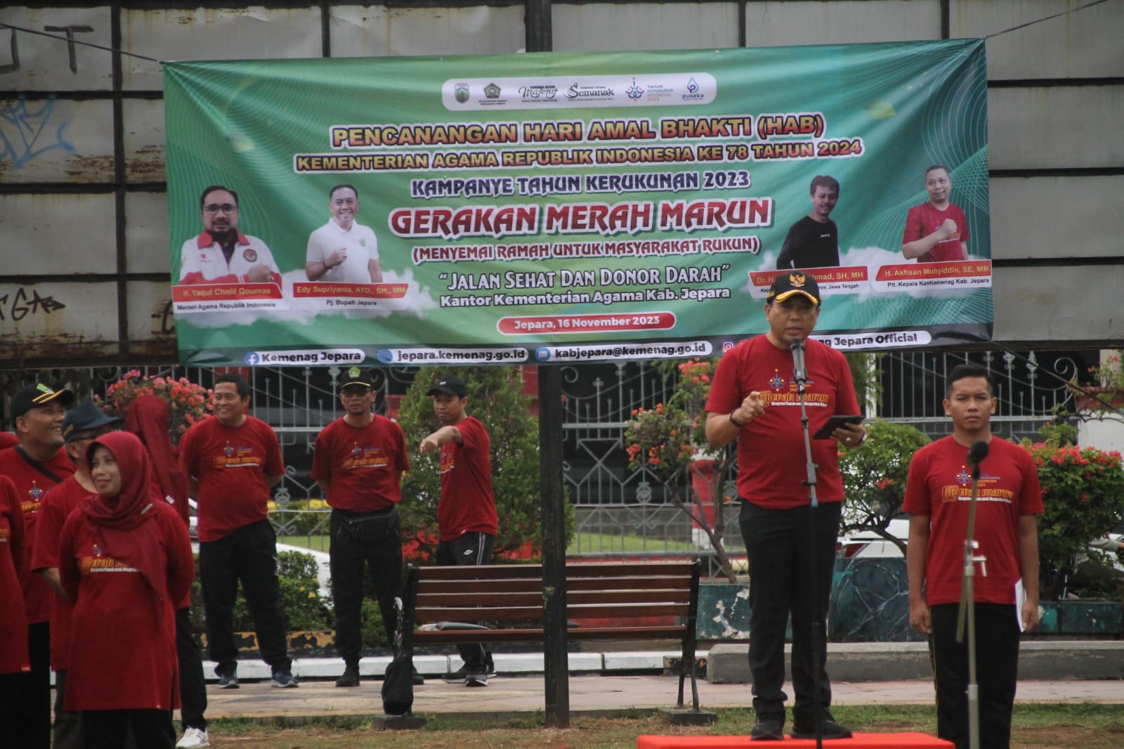 Pj Bupati Jepara Edy Supriyanta dalam Apel Pencanangan Hari Amal Bhakti (HAB) ke-78 di Alun-alun 1 Jepara, Kamis (16/11/2023) (Diskominfo Jepara)
