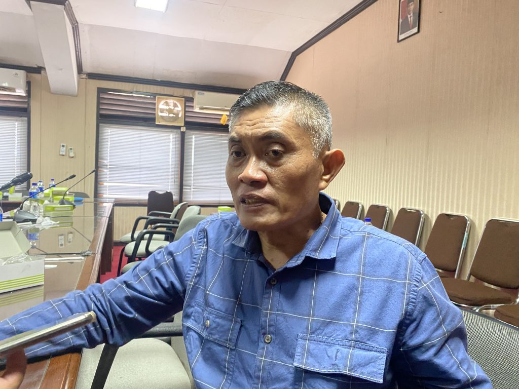 Menjelang Musim Hujan, Dewan Soroti Sampah Kali Gelis 1 image 50436865