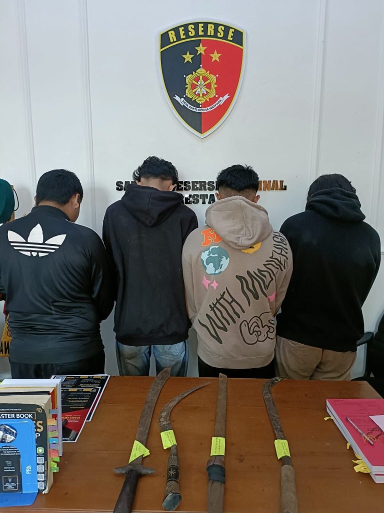 Sejumlah pemuda yang diamankan Polresta Pati karena hendak tawuran (Humas Polri)