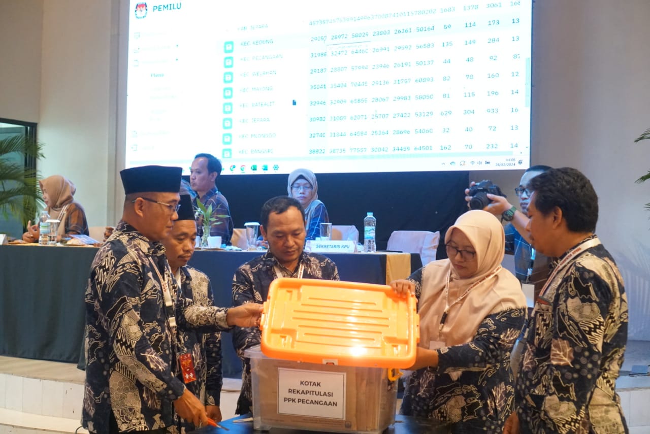 Komisi Pemilihan Umum (KPU) Kabupaten Jepara mulai menggelar rekapitulasi suara Pemilu 2024 di Eat and Meet, Desa Bandengan, Kabupaten Jepara, pada Rabu (28/2/2024) (Istimewa)