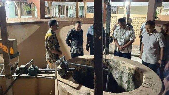 Penjabat (Pj) Bupati Jepara Edy Supriyanta mengajak Pangdam IV/Diponegoro Mayjen TNI Tandyo Budi R. untuk napak tilas peninggalan pahlawan asli Jepara, R.A. Kartini (Istimewa)