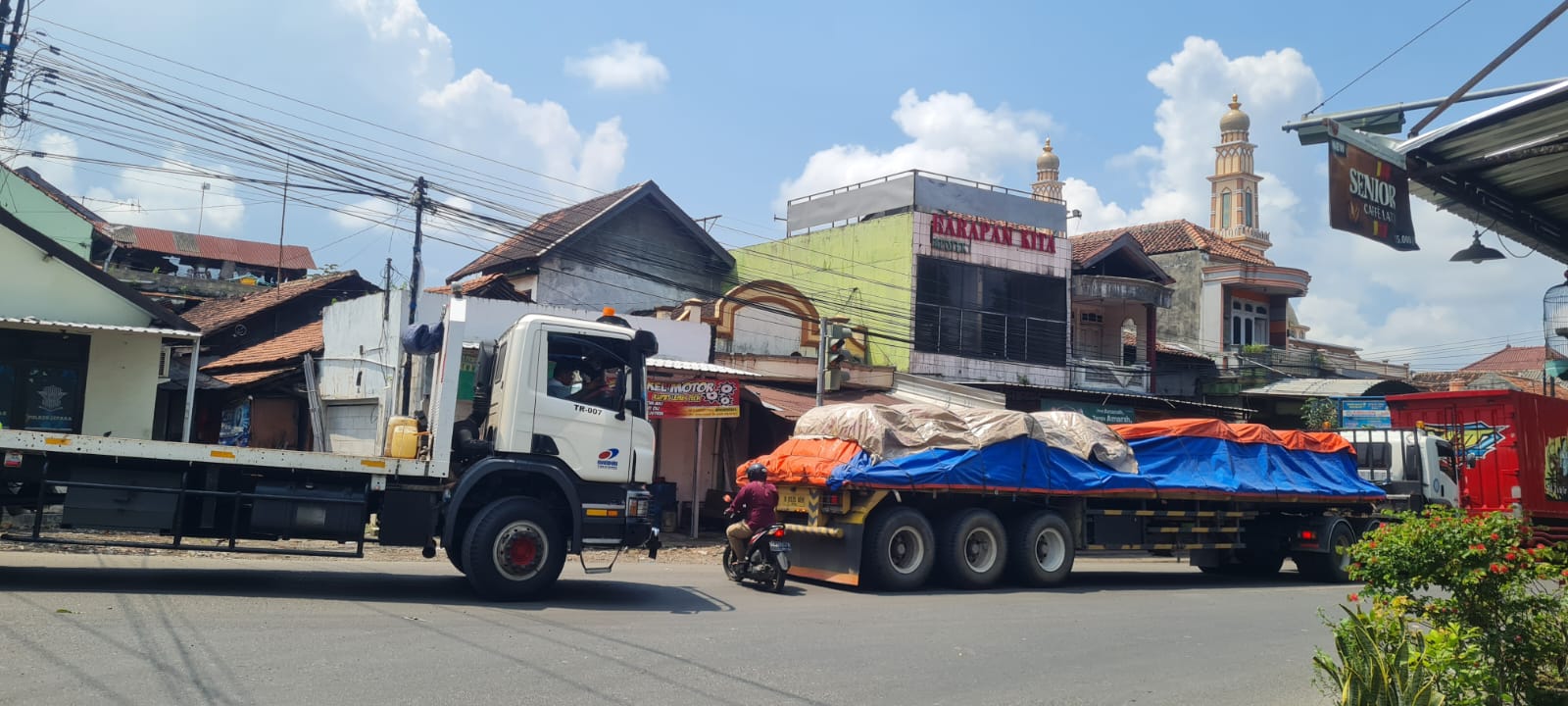 Kemacetan di Jalur Jepara-Demak membuat biaya operasional sopir membengkak