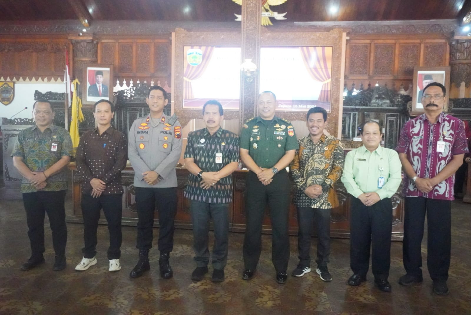 Pemkab Jepara menyatakan siap menyukseskan gelaran Pilkada, dinyatakan bersama oleh jajaran Forum Koordinasi Pimpinan Daerah (Forkopimda) Jepara pada Rapat Koordinasi (Rakor) yang digelar di Pendapa R.A. Kartini, Rabu (15/5/2024)