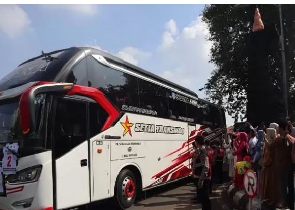 Pemberangkatan Jamaah haji Kabupaten Kudus pada Rabu (29/5) pagi (Foto: Suara Merdeka Muria)