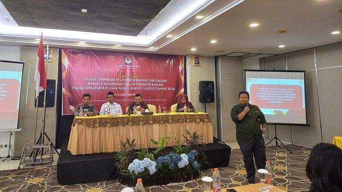 Sosialisasi syarat pendaftaran pasangan bakal calon bupati dan wakil bupati jalur perseorangan di Hotel @Hom Kudus pada Jumat (3/5/2024) (Foto: TribunBanyumas)