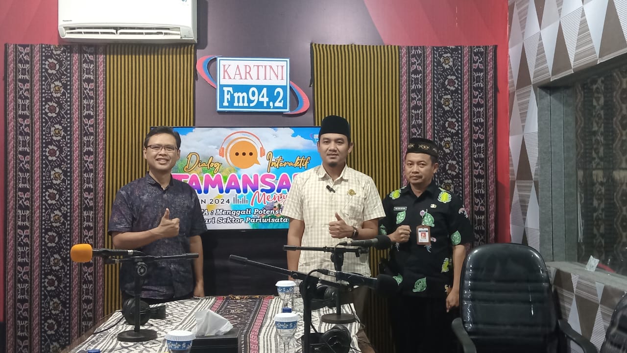 Dialog interaktif Tamansari Menyapa bertema “Menggali Potensi PAD dari Sektor Pariwisata” di Radio Kartini pada Kamis, (6/6/2024)