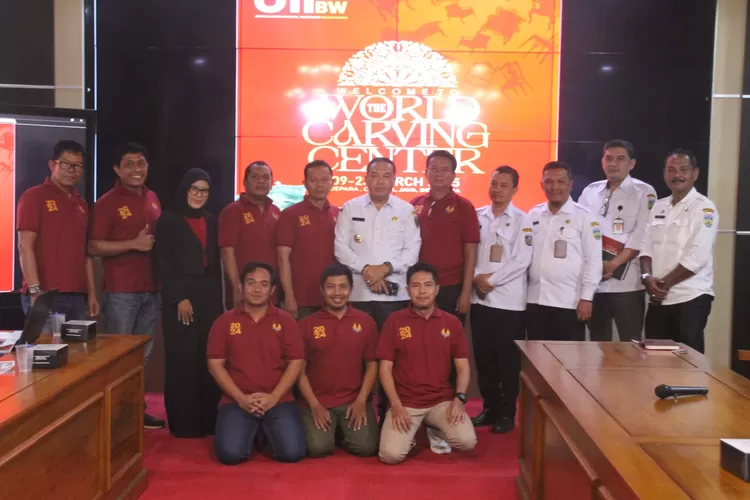 Komunitas Jepara Gerak audiensi bersama Penjabat (Pj) Bupati Jepara Edy Supriyanta di Ruang Command Center, Rabu (28/8/2024) (Foto: Suara Merdeka Muria)