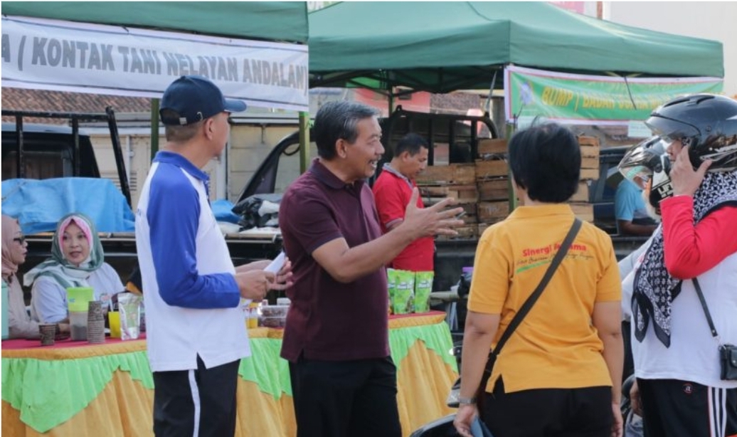 Program Lapak Pangan Jumat (Pak PJ) hadir lagi pada Jumat (6/9) di kawasan Shopping Center Jepara.