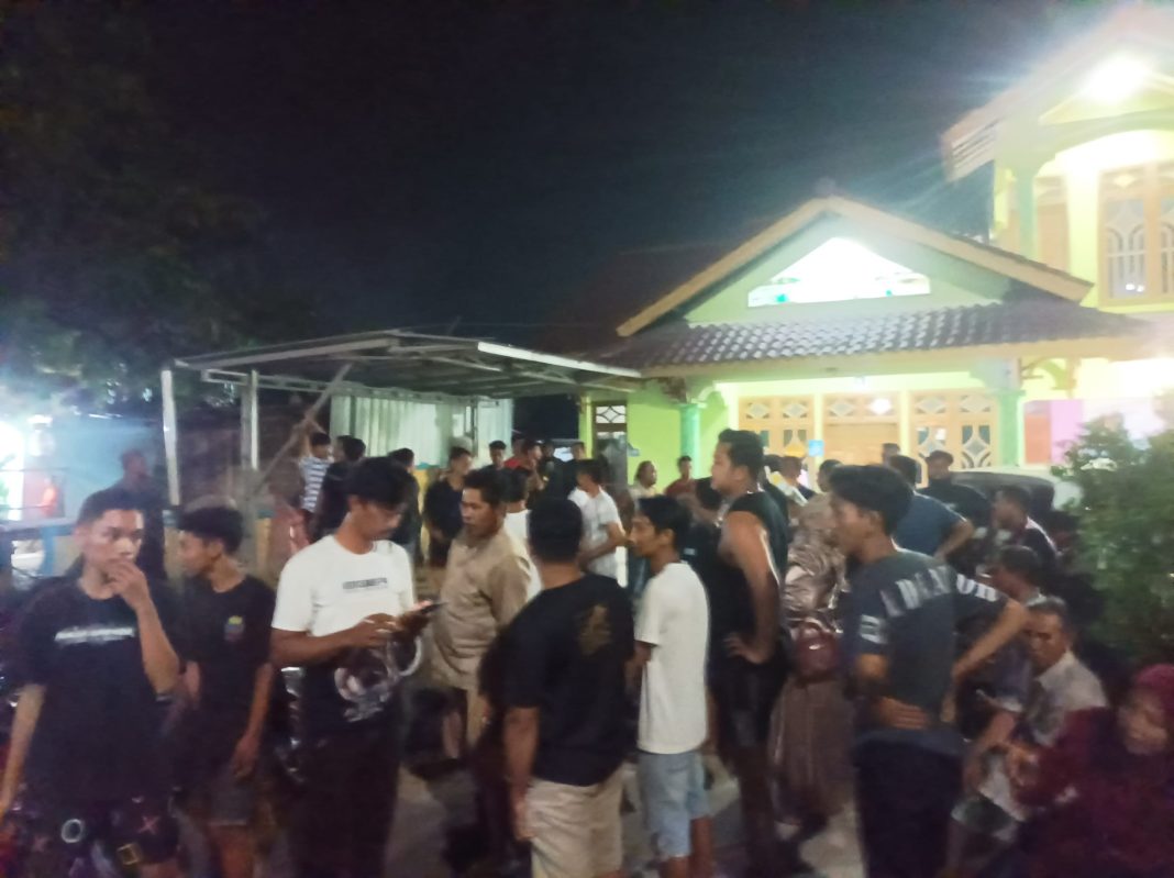 Kisruh pengisian jabatan Kamituwo Dukuh Tapen, Desa Tawangharjo, Kecamatan Wedarijaksa, Kabupaten Pati pada Rabu (06/11/24) malam (foto: betanews.id)