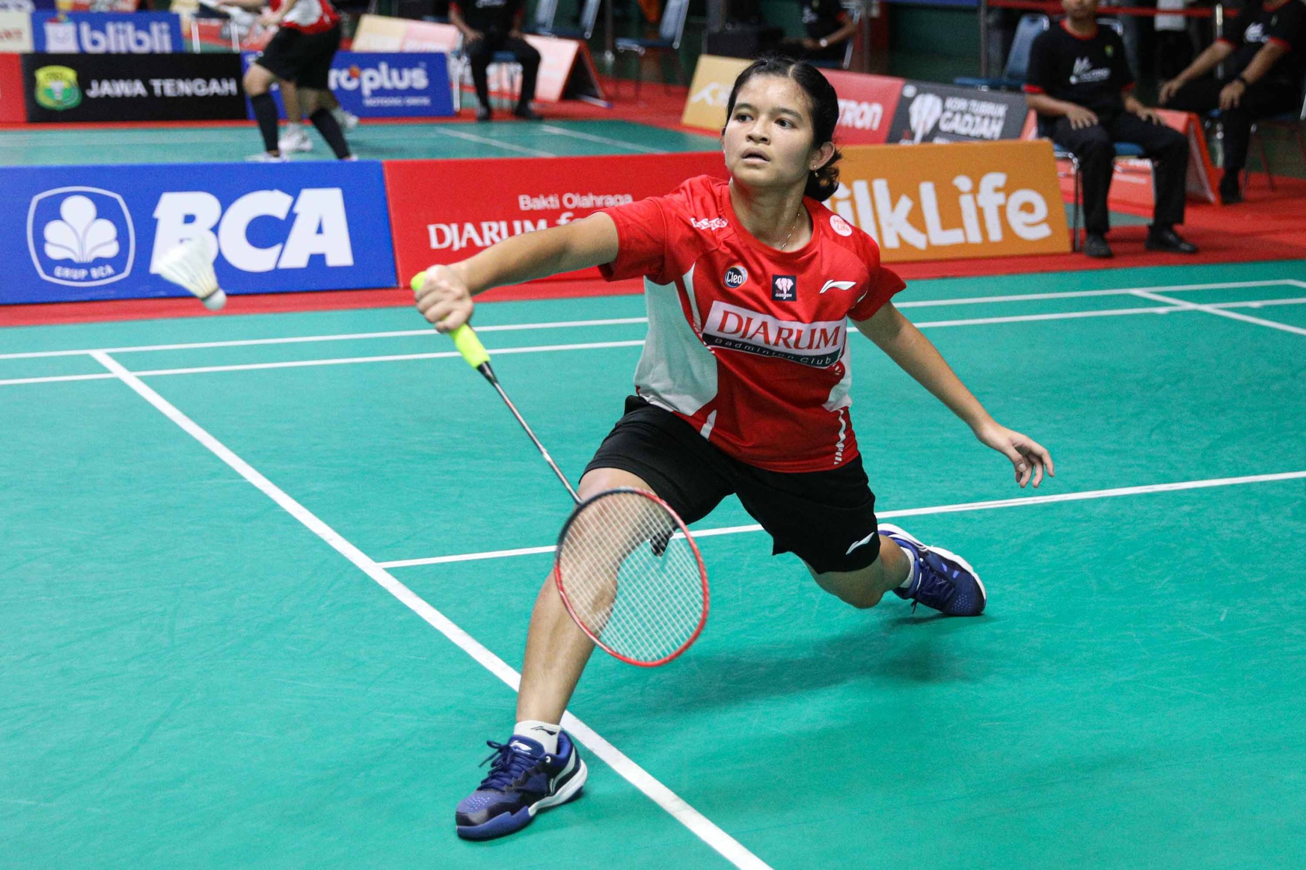 Evelin Gracia Parapat yang berlaga pada Tunggal Taruna Putri