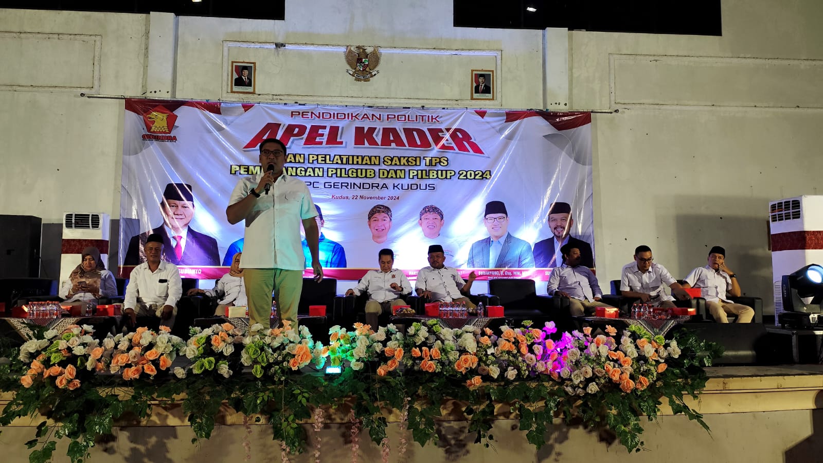 acara Pendidikan Politik dan Apel Kader Gerindra serta pelatihan saksi TPS Kemenangan Pilgub dan Pilbup 2024 di gedung pertemuan Desa Kirig, Mejobo, Kudus, Jumat (23/11/2024) malam