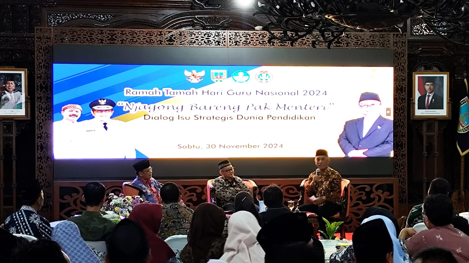 diskusi strategis bersama Menteri Pendidikan Dasar dan Menengah, Prof. Dr. Abdul Mu'ti bertajuk "Njagong Bareng Pak Menteri" pada Sabtu (30/11/2024).