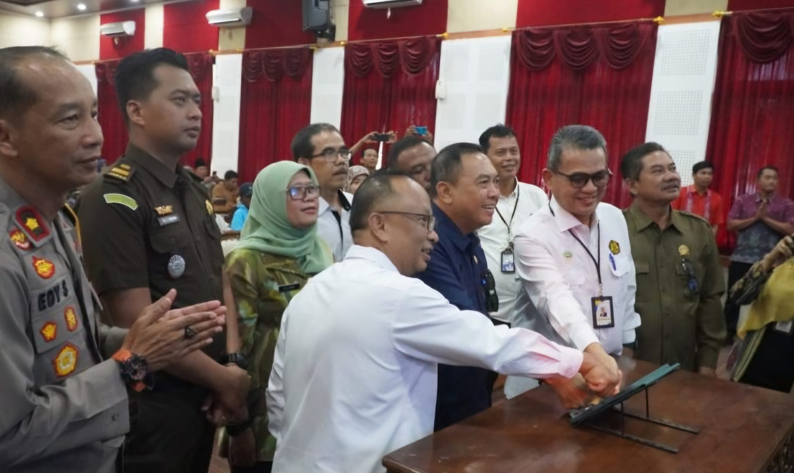 Pengintegrasian NINJA dengan XSTAR berlangsung di Gedung Shima Setda Jepara, Selasa (26/11/2024)