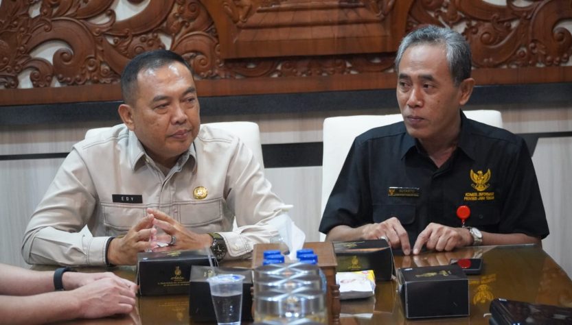 Komisioner Komisi Informasi Jawa Tengah Sunarto diterima Penjabat (Pj) Bupati Jepara H. Edy Supriyanta pada Selasa (5/11/2024)