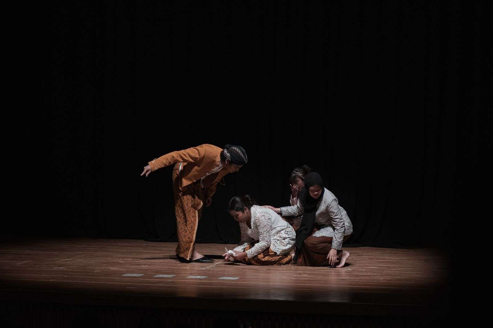 Drama musikal kolosal bertajuk “Once Upon A Time in Jepara" di Millennium Hall, Ritsumeikan Asia Pacific University (APU), Jumat (6/12/2024) (foto: RRI)