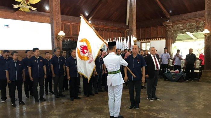 Pengurus baru Komite Olahraga Nasional Indonesia (KONI) Kabupaten Jepara periode 2024 – 2028 baru saja dikukuhkan pada Senin (20/1/2025) di Pendopo Kartini Jepara (foto: TribunJateng.com)