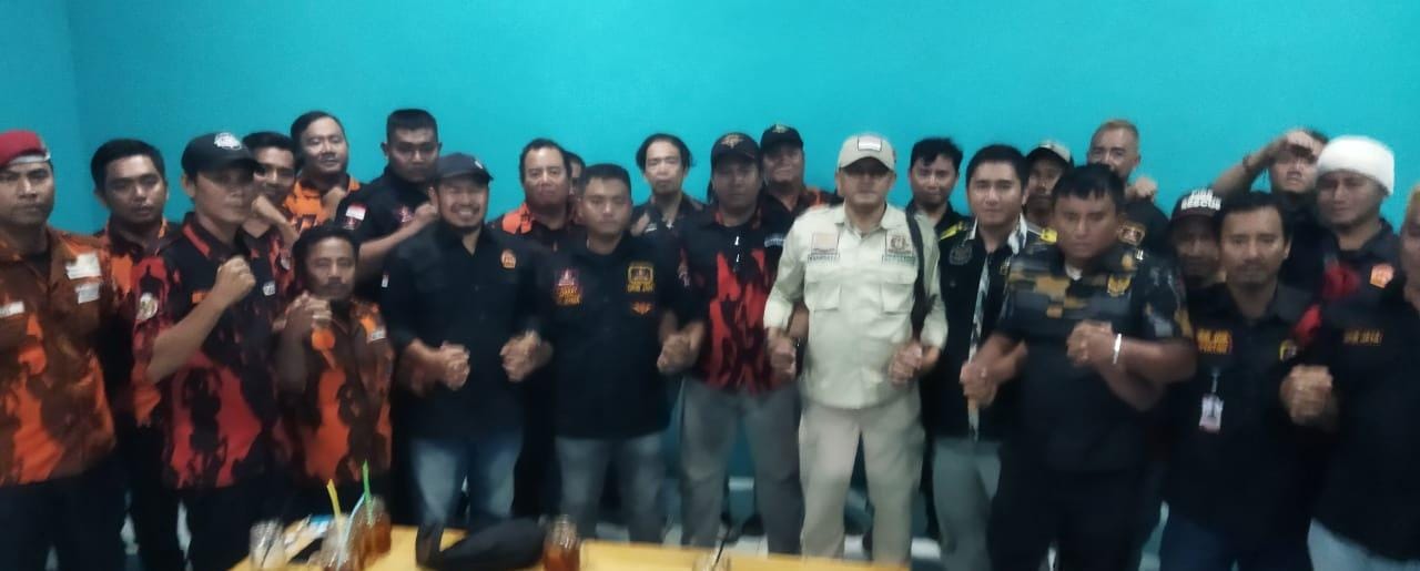 Organisasi Masyarakat (Ormas) Jepara menyampaikan pernyataan sikap terkait penerapan Upah Minimum sektoral Kabupaten (UMSK) di Jepara