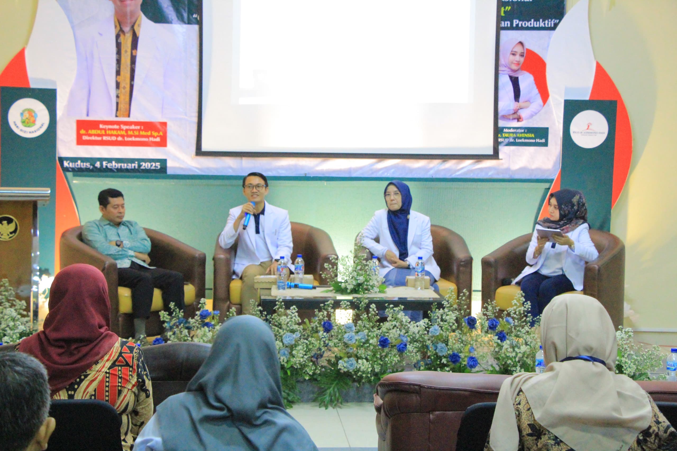 seminar kesehatan dengan tema ‘Pilih Makanan Bergizi untuk Keluarga Sehat’ yang digelar Rumah Sakit Umum Daerah (RSUD) dr. Loekmono Hadi Kabupaten Kudus dalam rangka memperingati Hari Gizi Nasional (HGN) 2025